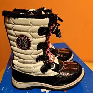 Girl winter boots